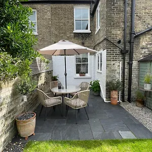 Fantastic Victorian House, Excellent Location - Homehost , Cambridge (Cambridgeshire) United Kingdom